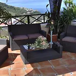 Mit Kleiner Innenhof-terrasse Im Mediterranen Stil דירה איקוד דה לוס וינוס