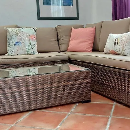 Mit Kleiner Innenhof-terrasse Im Mediterranen Stil Lejlighed